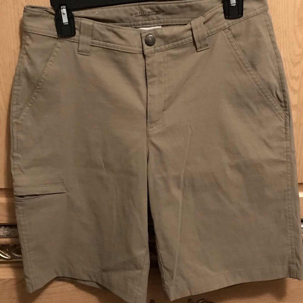 Columbia shorts